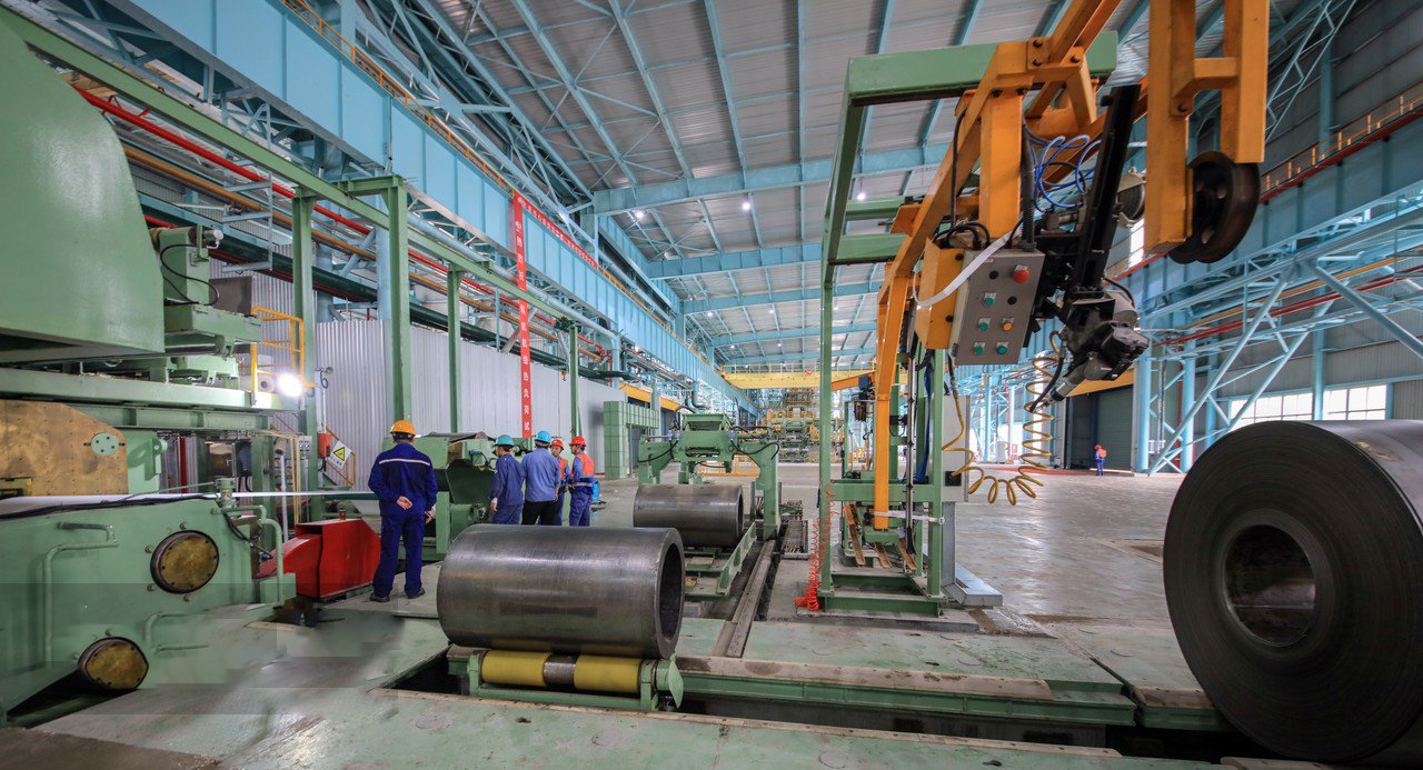 High-precision stainless steel coil production facility at MFY with advanced machinery and skilled operators ensuring quality output for global export