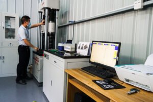 What are the benefits of using 304 stainless steel tubing?